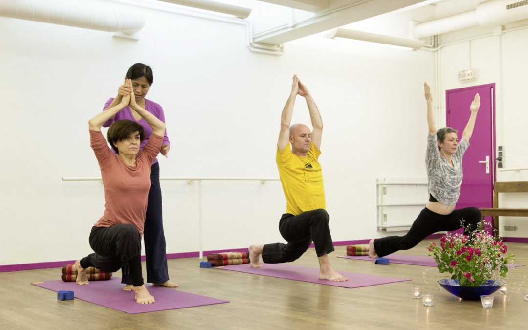 Cours Yoga intermédiaire avancé hatha exercices posture yogamanjali filla brion Paris 20